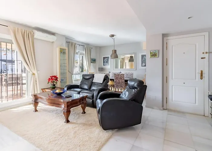 1 Bedroom With Large Roof Terrace Marbella